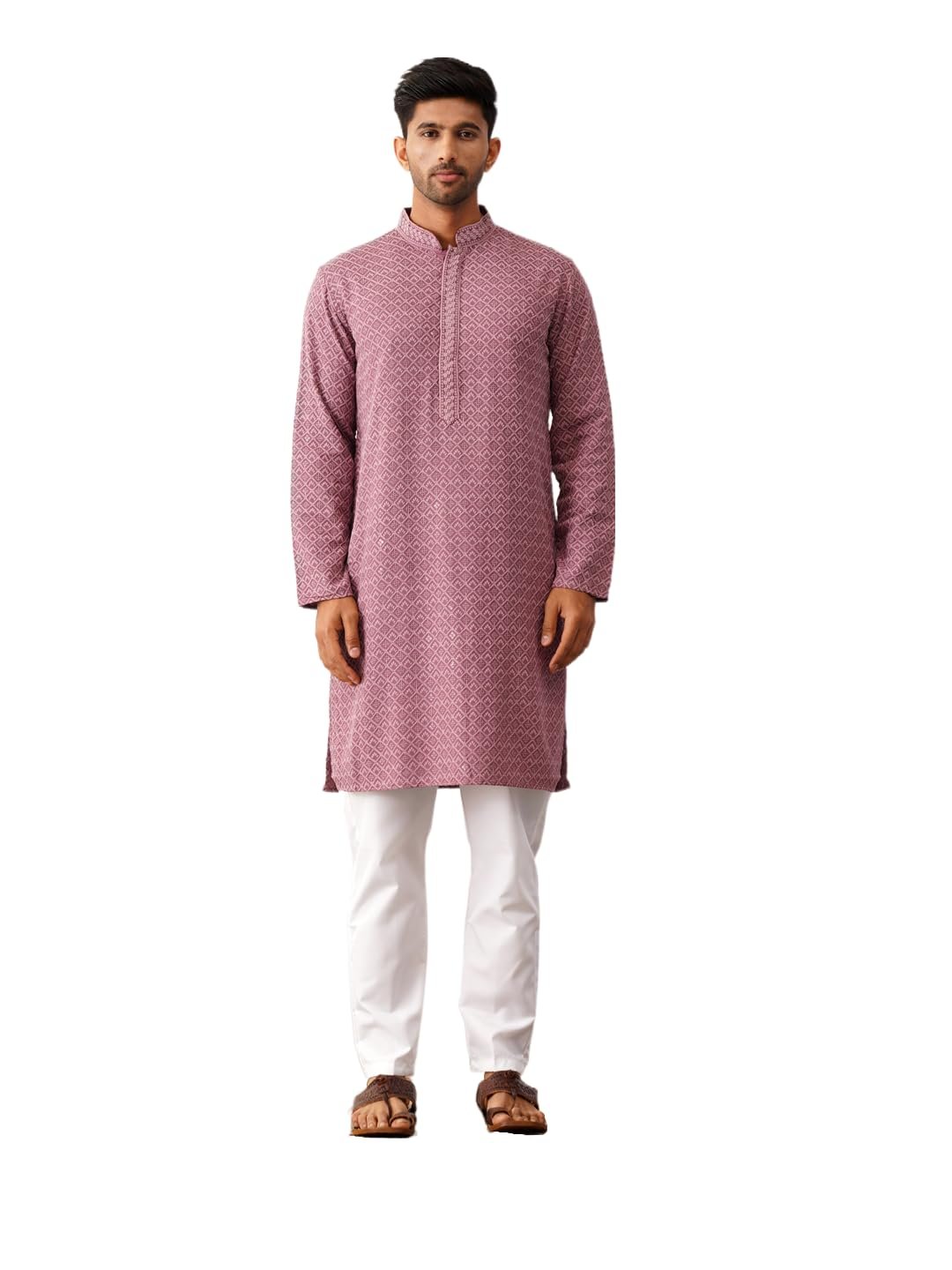 Jompers Men's Magenta Embroidered and Sequence Kurta Pyjama Sets. (Magenta, M)
